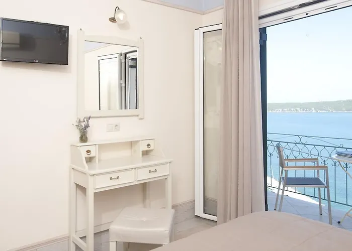 Apart Otel Tina's House Pylos