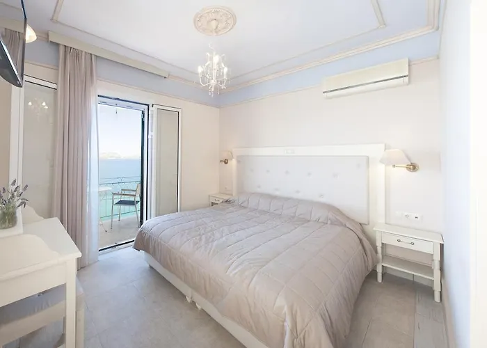 Tina's House Apart Otel 4*